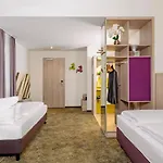 ホテル Plaza 3*