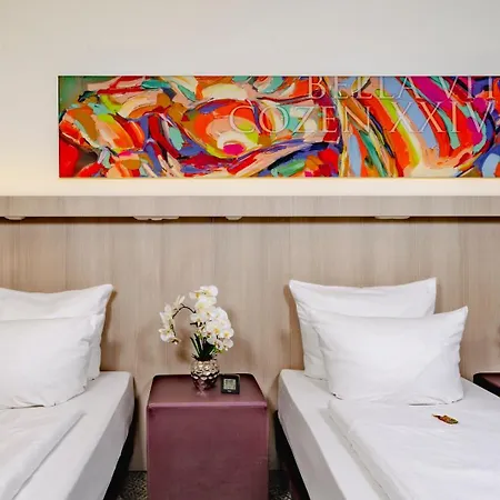 Western Hotel 3*